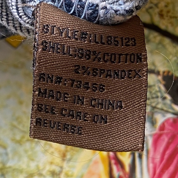 Custom Upcycled Lee Brand Denim Jacket W/ Embroidered Country Music Guitar Patch - Picture 11 of 16